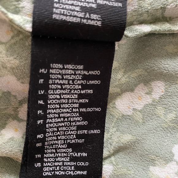 & Other Stories pistachio floral blouse - Picture 6 of 6